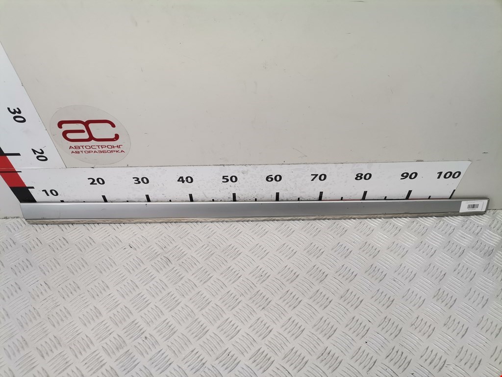 Накладка декоративная (молдинг) двери передней левой Mercedes E-Class (W211) (2002-2009)