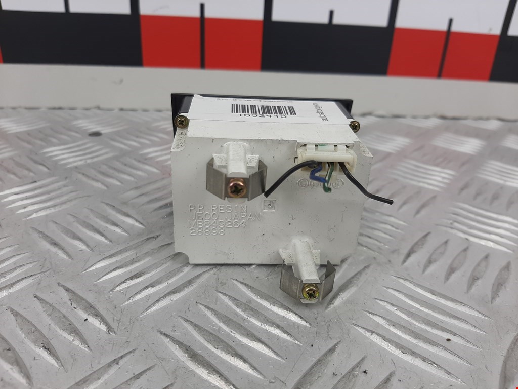 Часы MITSUBISHI Sigma 1990-1996