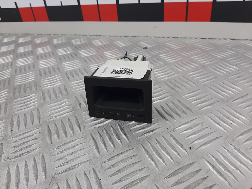 Часы MITSUBISHI Sigma 1990-1996