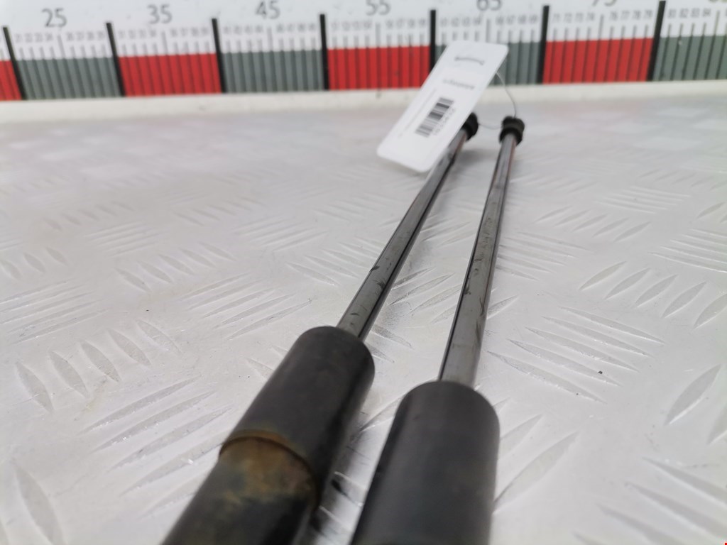 Амортизатор крышки (двери) багажника CHEVROLET Cruze 2009-2015