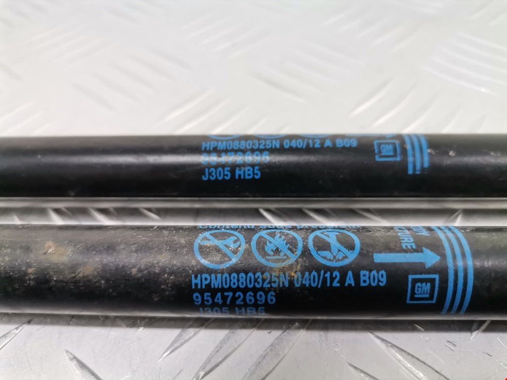 Амортизатор крышки (двери) багажника CHEVROLET Cruze 2009-2015