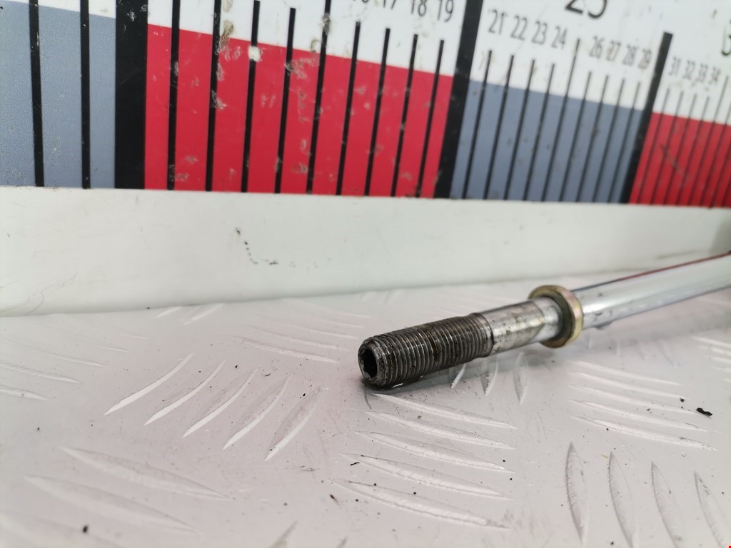 Амортизатор задний левый TOYOTA Corolla Verso E121 AR10 2001-2009