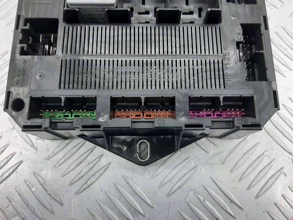 Датчик уровня в бачок омывателя JAGUAR XF X250 2007-2015