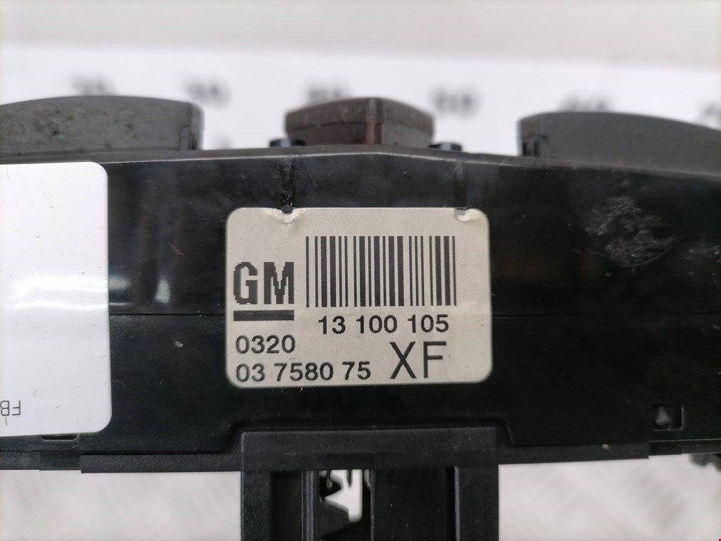 Кнопка аварийной сигнализации (аварийки) OPEL Zafira B 2005-2012