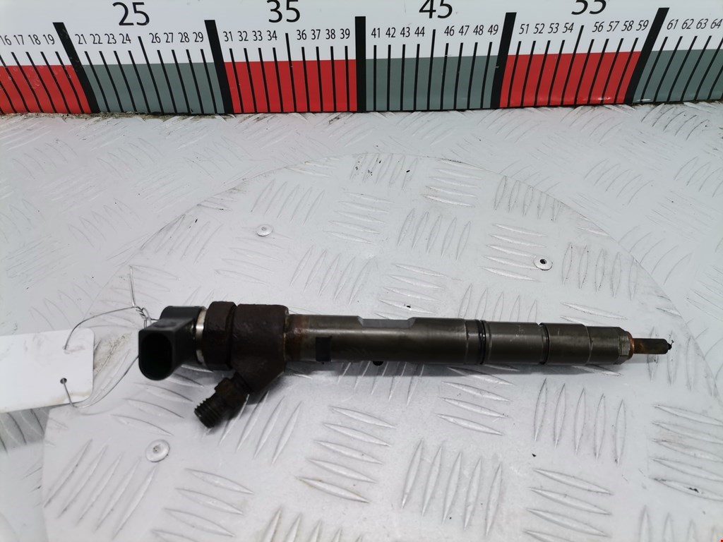 Форсунка дизельная электрическая AUDI A8 D3 2003-2010