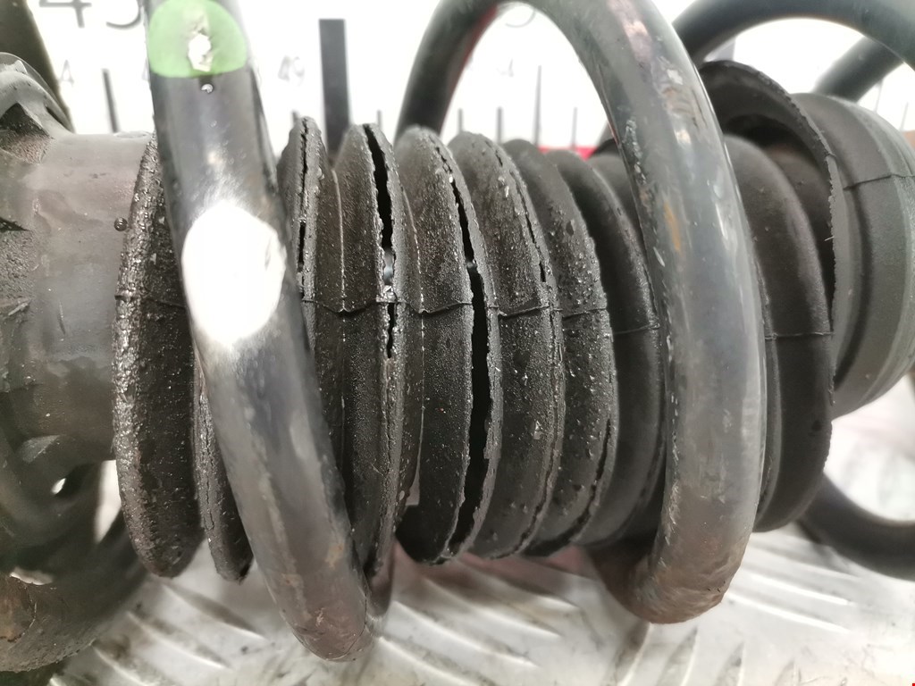 Амортизатор задний правый AUDI A4 B5 1995-2001