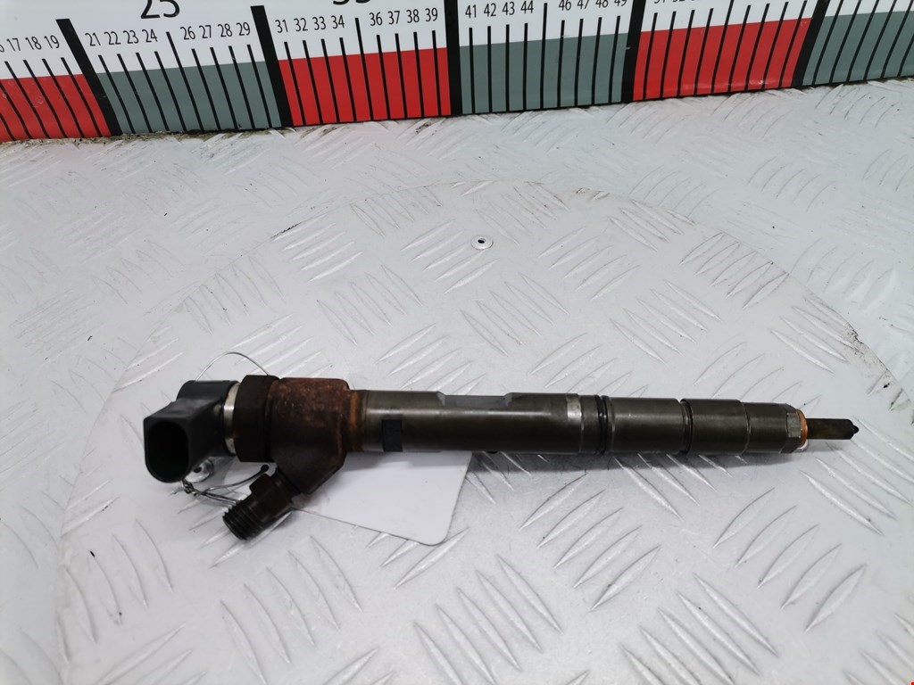 Форсунка дизельная электрическая AUDI A8 D3 2003-2010