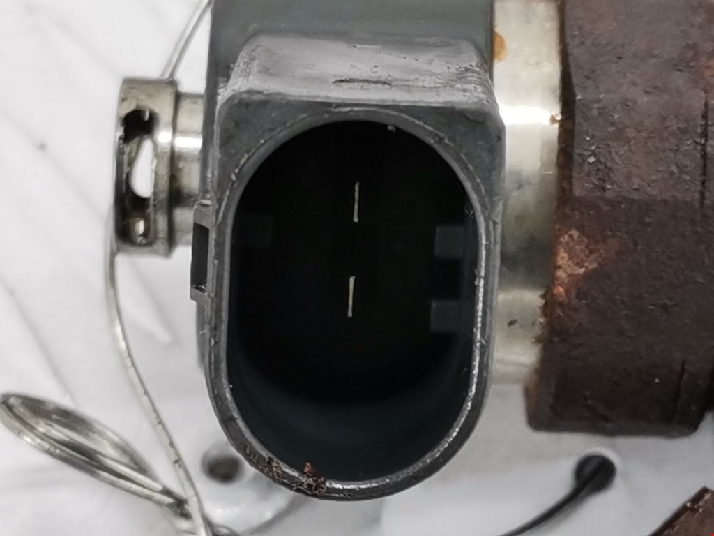 Форсунка дизельная электрическая AUDI A8 D3 2003-2010