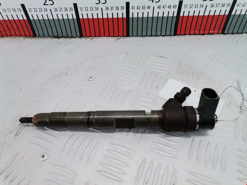 Форсунка дизельная электрическая AUDI A8 D3 2003-2010