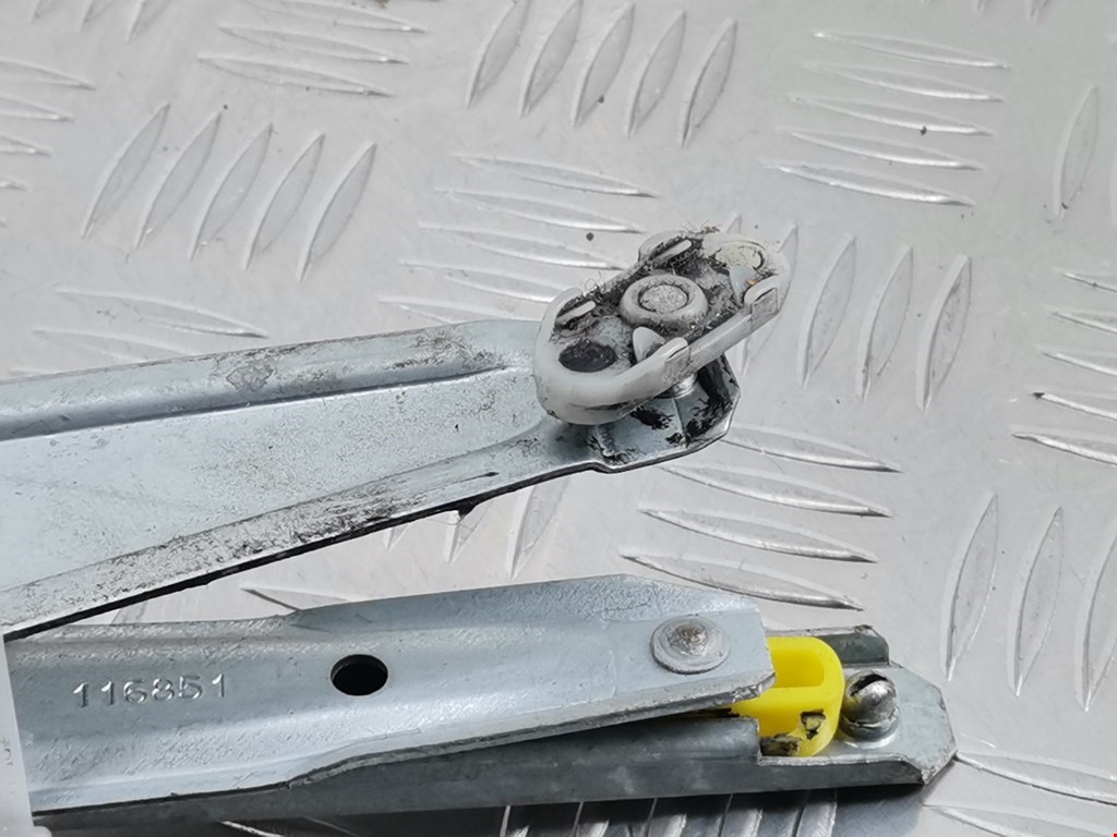 Стеклоподъемник передний левый OPEL Meriva A 2003-2010