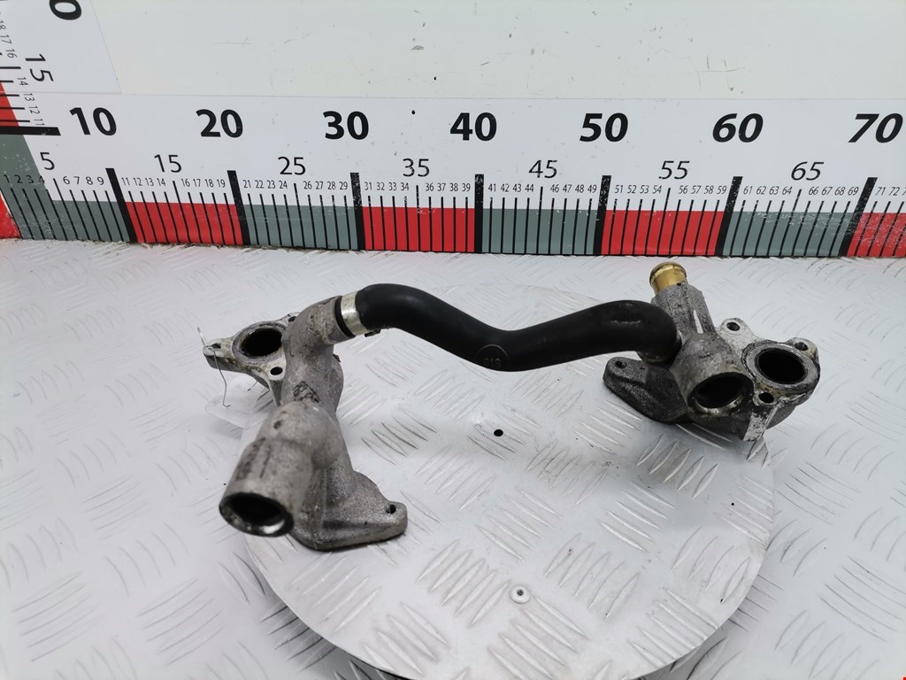 Тройник системы охлаждения AUDI A8 D3 2003-2010