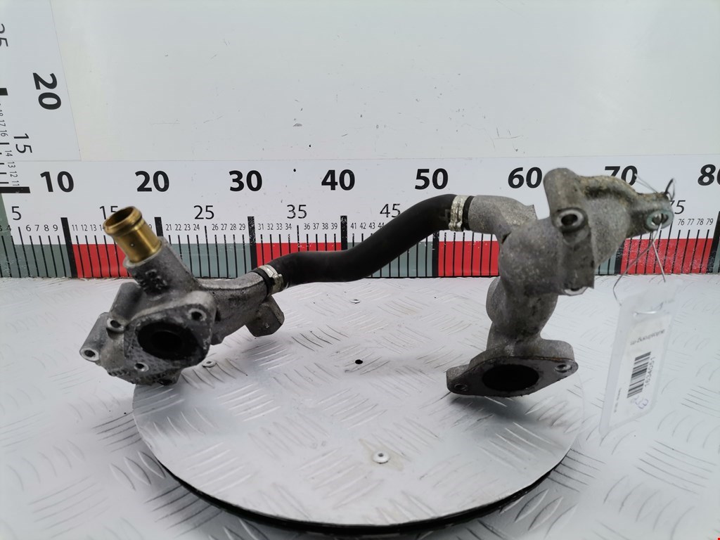 Тройник системы охлаждения AUDI A8 D3 2003-2010