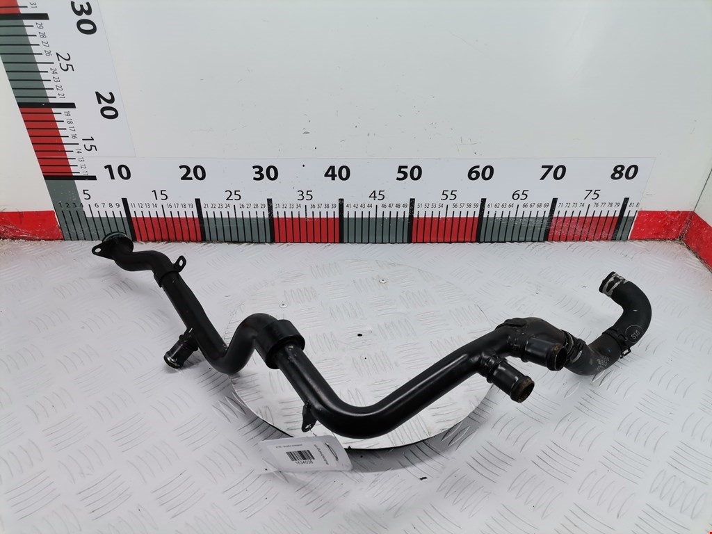 Патрубок AUDI A8 D3 2003-2010