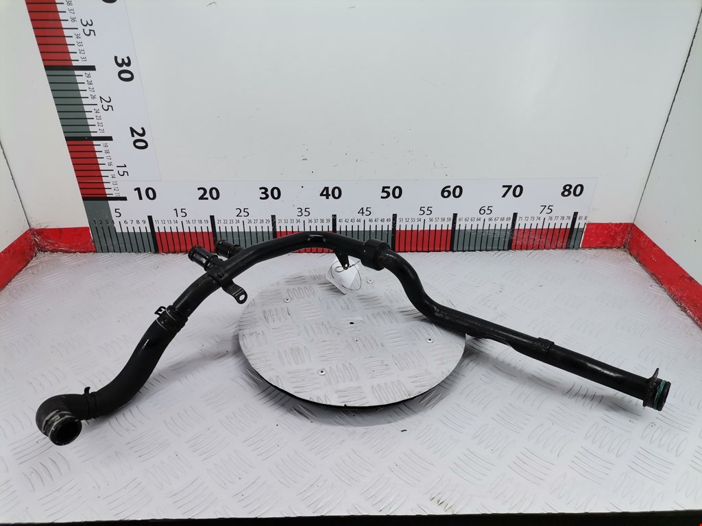 Патрубок AUDI A8 D3 2003-2010