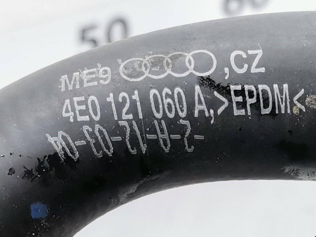 Патрубок AUDI A8 D3 2003-2010