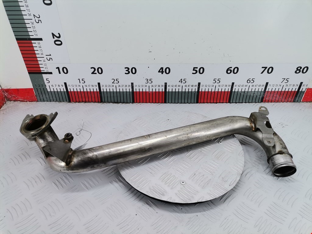 Патрубок интеркулера AUDI A8 D3 2003-2010