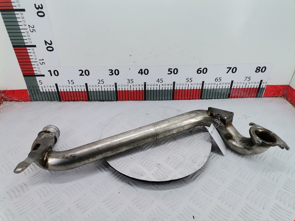 Патрубок интеркулера AUDI A8 D3 2003-2010