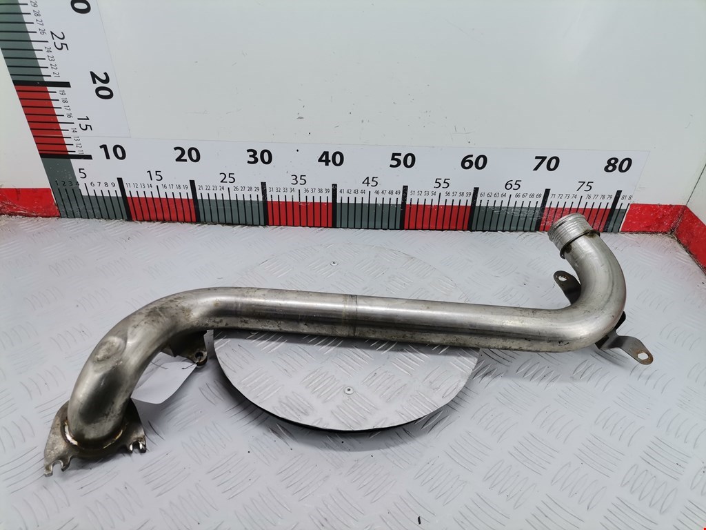 Патрубок интеркулера AUDI A8 D3 2003-2010