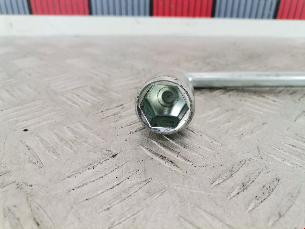 Ключ балонный HYUNDAI Tucson l 2004-2010