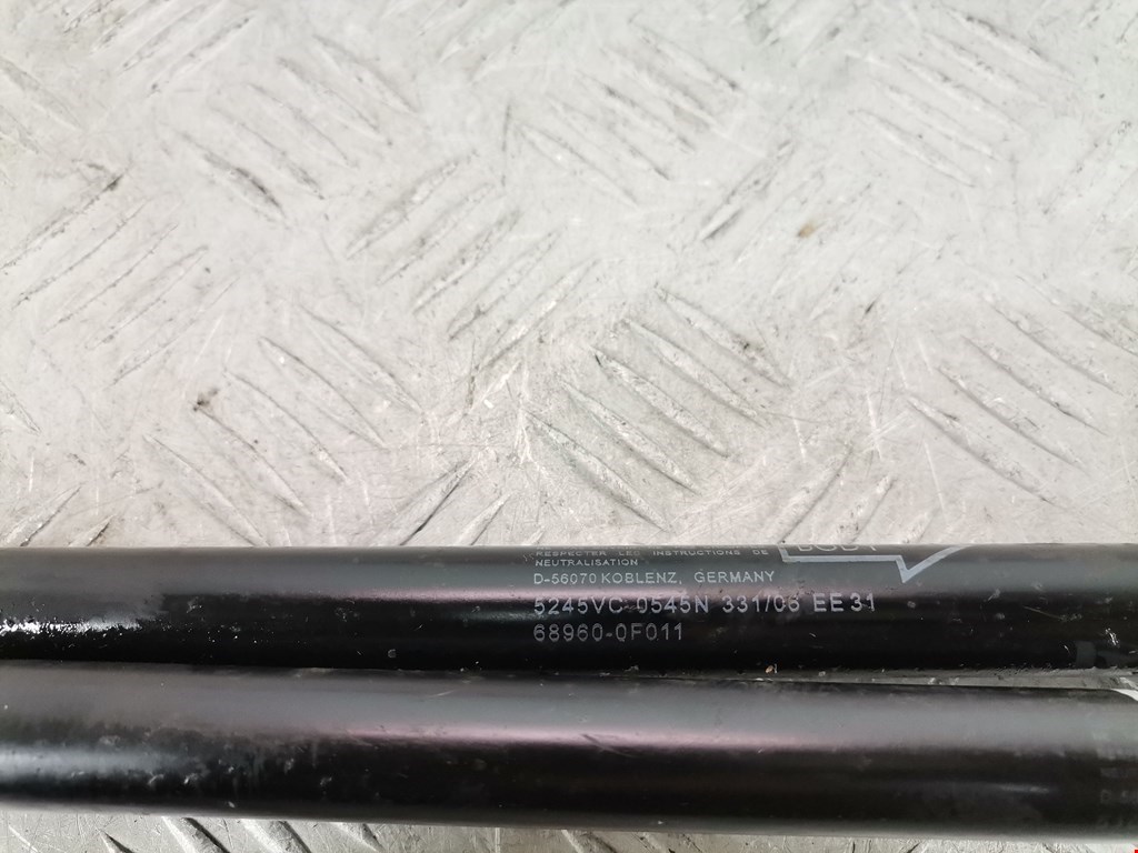 Амортизатор крышки (двери) багажника TOYOTA Corolla Verso E121 AR10 2001-2009