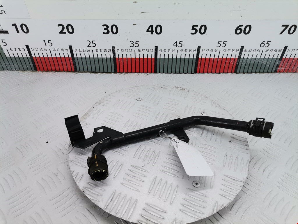 Патрубок VOLKSWAGEN Touran 2003-2010