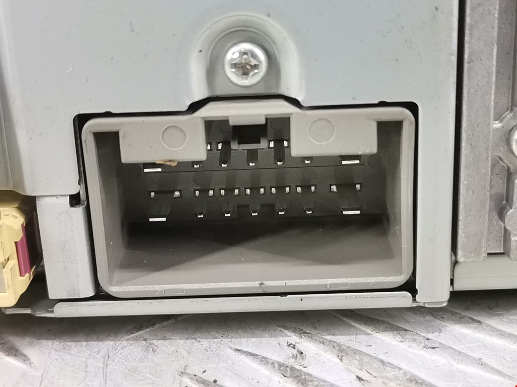 Ченджер компакт дисков VOLVO C30 2006-2013