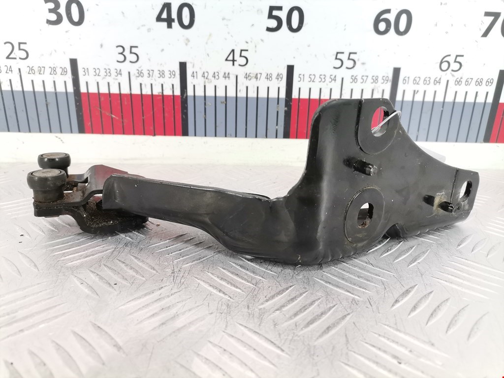 Ролик двери сдвижной (левый/правый средний верхний/нижний) PEUGEOT Partner 2008-2018