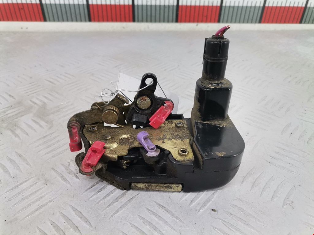 Замок двери передней правой JEEP Cherokee XJ 1984-2001