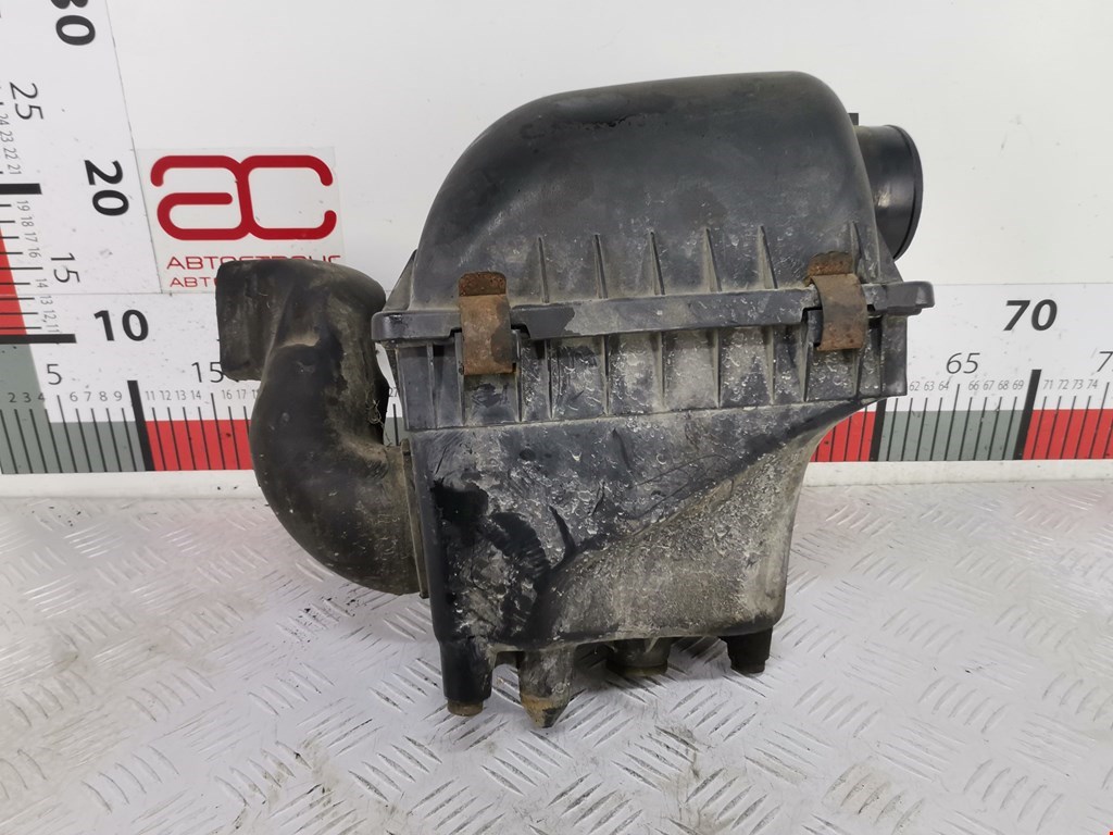 Корпус воздушного фильтра JEEP Cherokee XJ 1984-2001