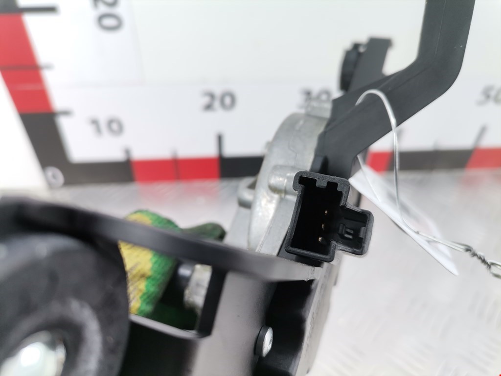 Моторчик стеклоочистителя задний FORD Mondeo III 2000-2007