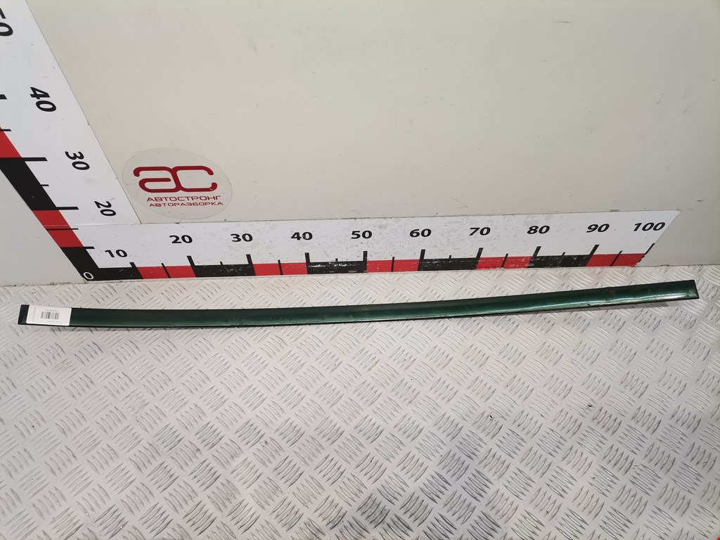 Накладка декоративная (молдинг) двери передней левой Audi A6 C5 (1997-2005)