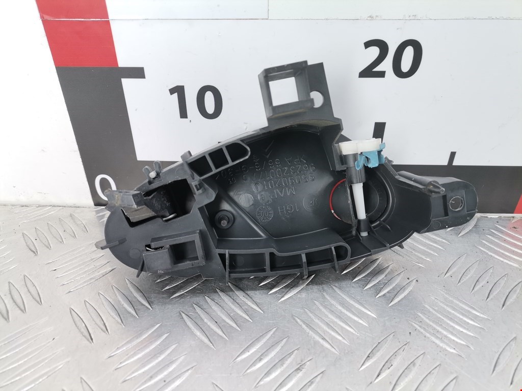 Ручка дверная задняя внутренняя левая CITROEN Xsara 1997-2000