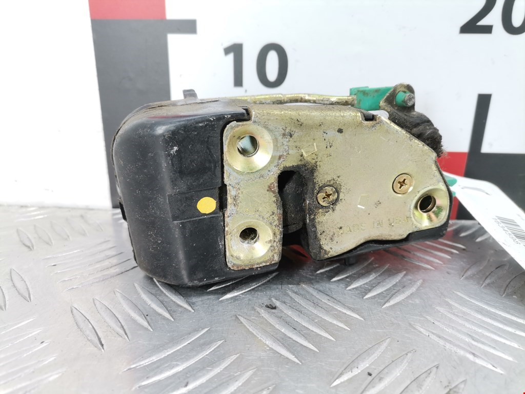 Замок двери задней левой JEEP Cherokee XJ 1984-2001