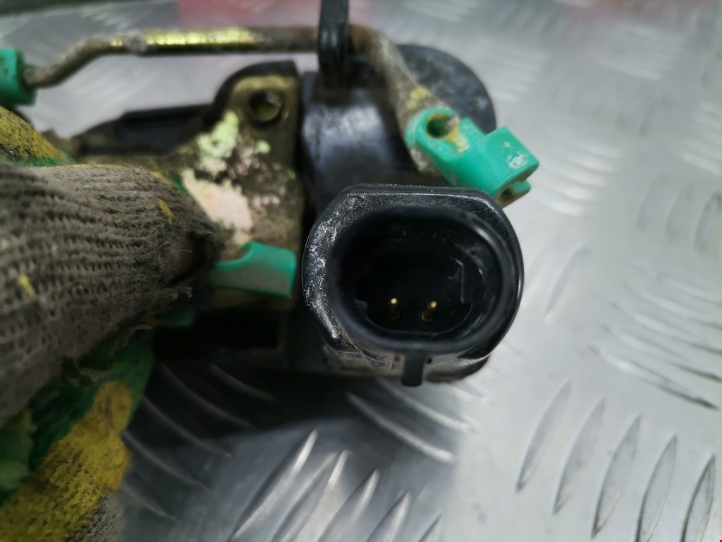 Замок двери задней левой JEEP Cherokee XJ 1984-2001