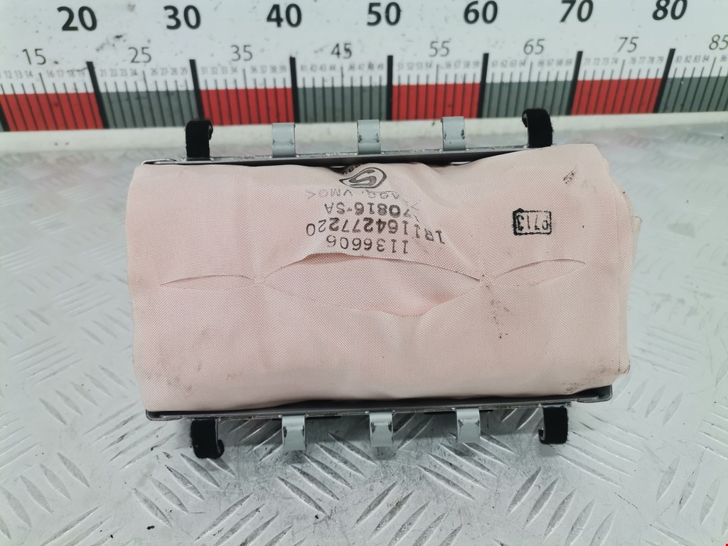 Подушка безопасности пассажирская (в торпедо) TOYOTA Yaris II XP50 2005-2011