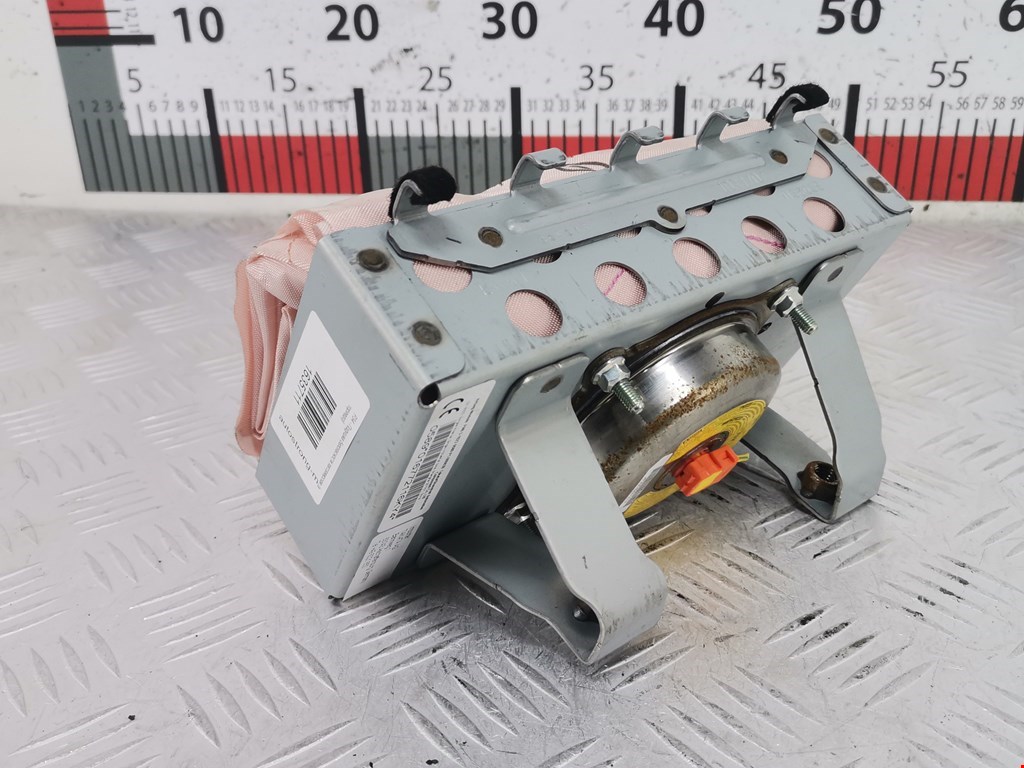 Подушка безопасности пассажирская (в торпедо) TOYOTA Yaris II XP50 2005-2011