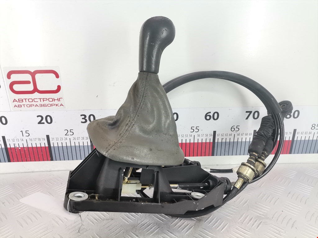 Кулиса (селектор) АКПП/МКПП в салоне VOLVO V40 I 1995-2004