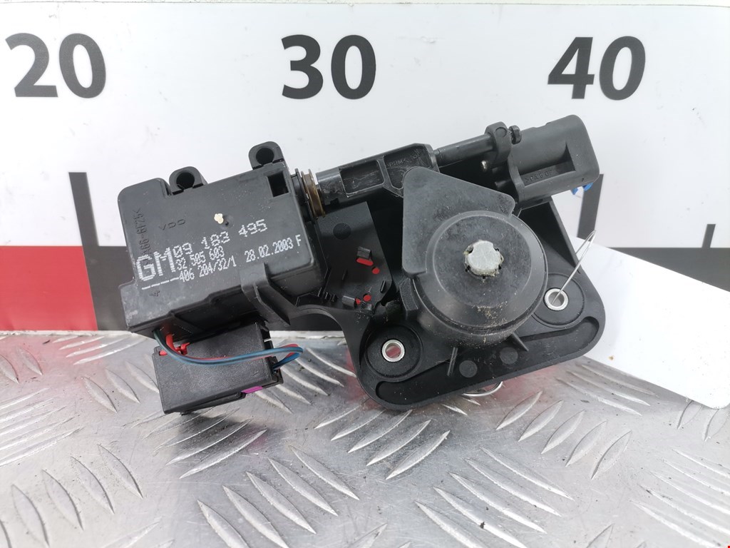 Ручка двери багажника наружная OPEL Corsa C 2000-2006