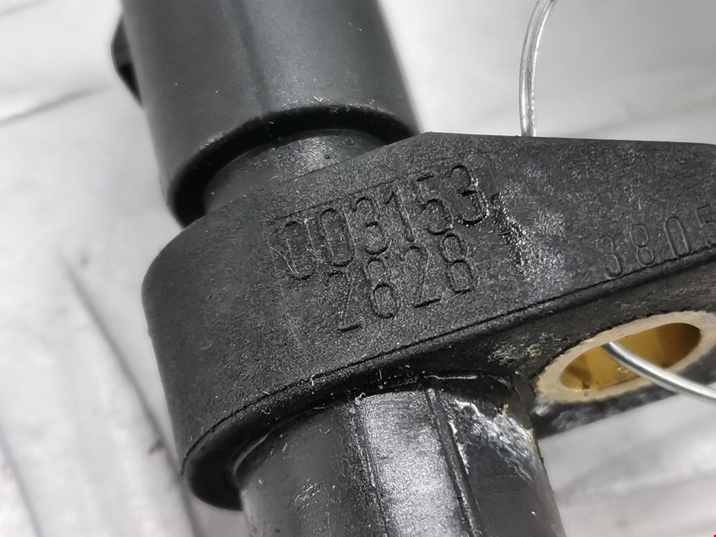 Датчик положения коленвала MERCEDES-BENZ C-Class C-klasse W203 2000-2007