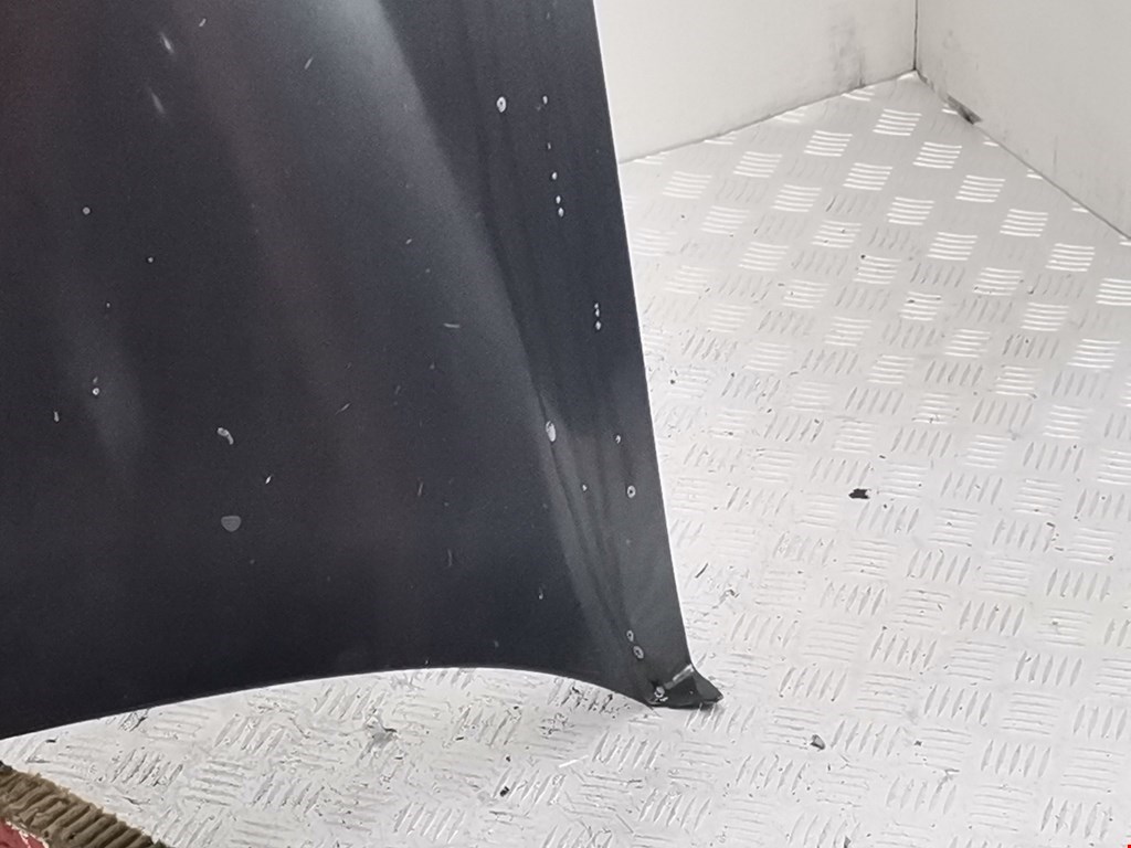 Капот MITSUBISHI Sigma 1990-1996