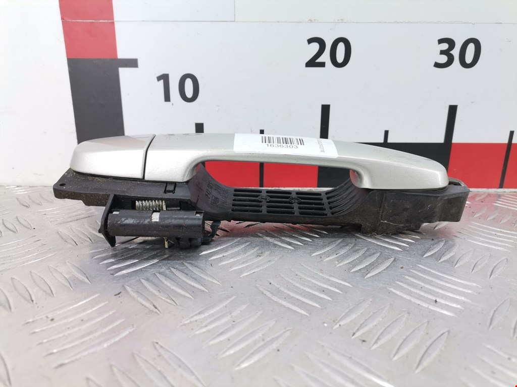 Ручка двери передней наружная левая TOYOTA Avensis 2003-2008