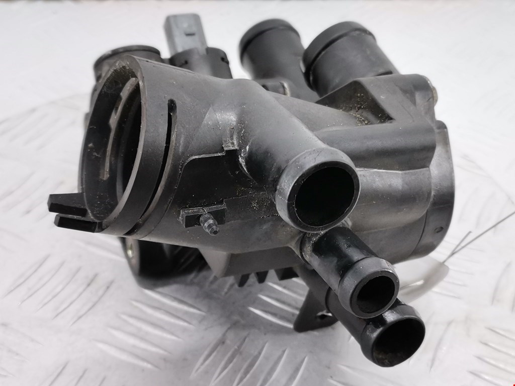 Корпус термостата SKODA Fabia MK1 1999-2006