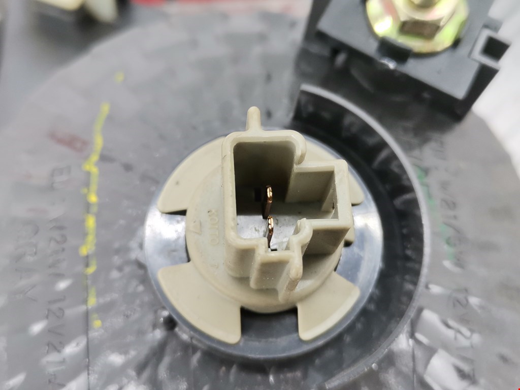 Фонарь задний внутренний левый MAZDA Mazda 6 GG 2000-2007