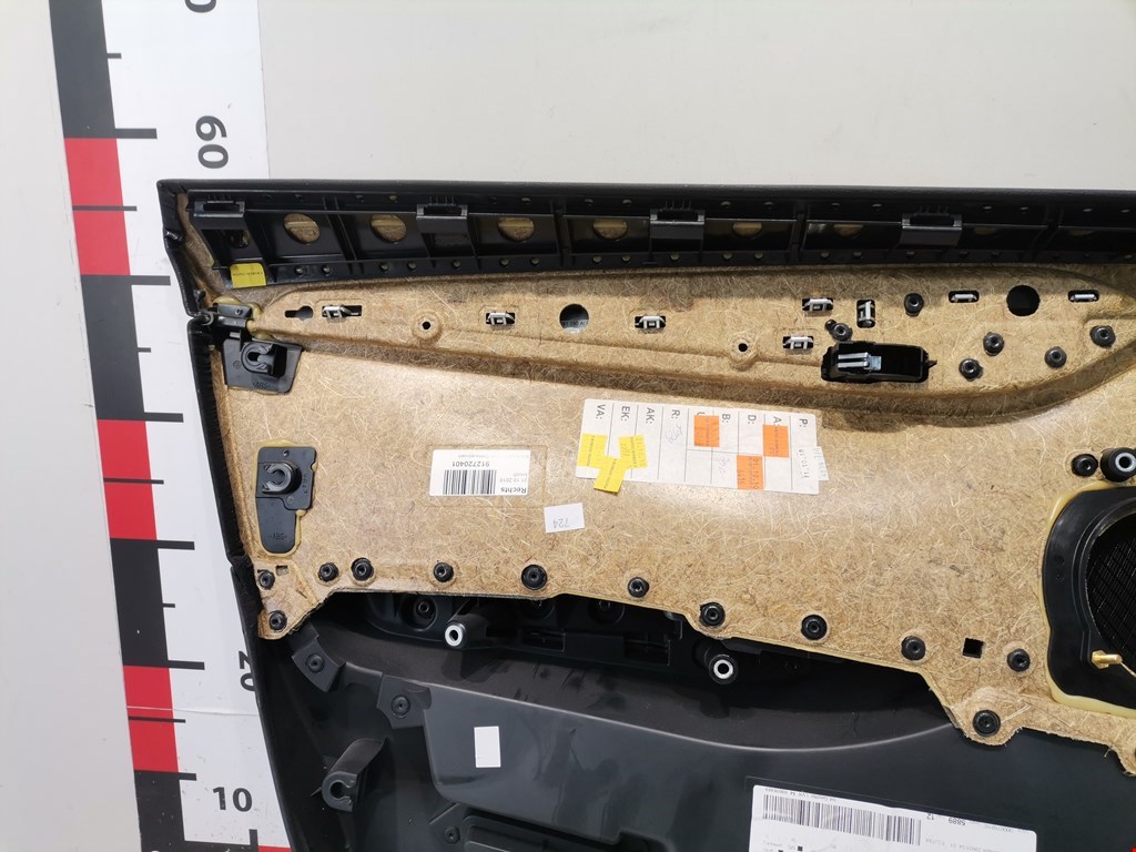 Обшивка двери передняя правая BMW X1 E84 2009-2015