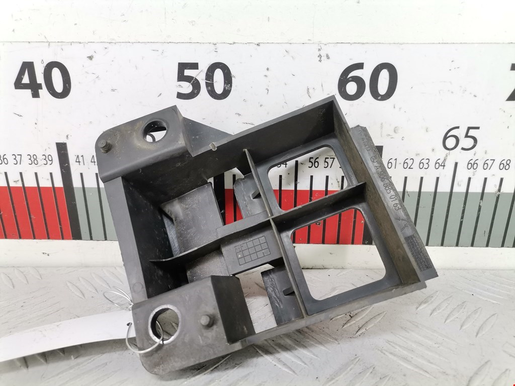 Кронштейн переднего бампера левый MERCEDES-BENZ Sprinter 906 2006-2018