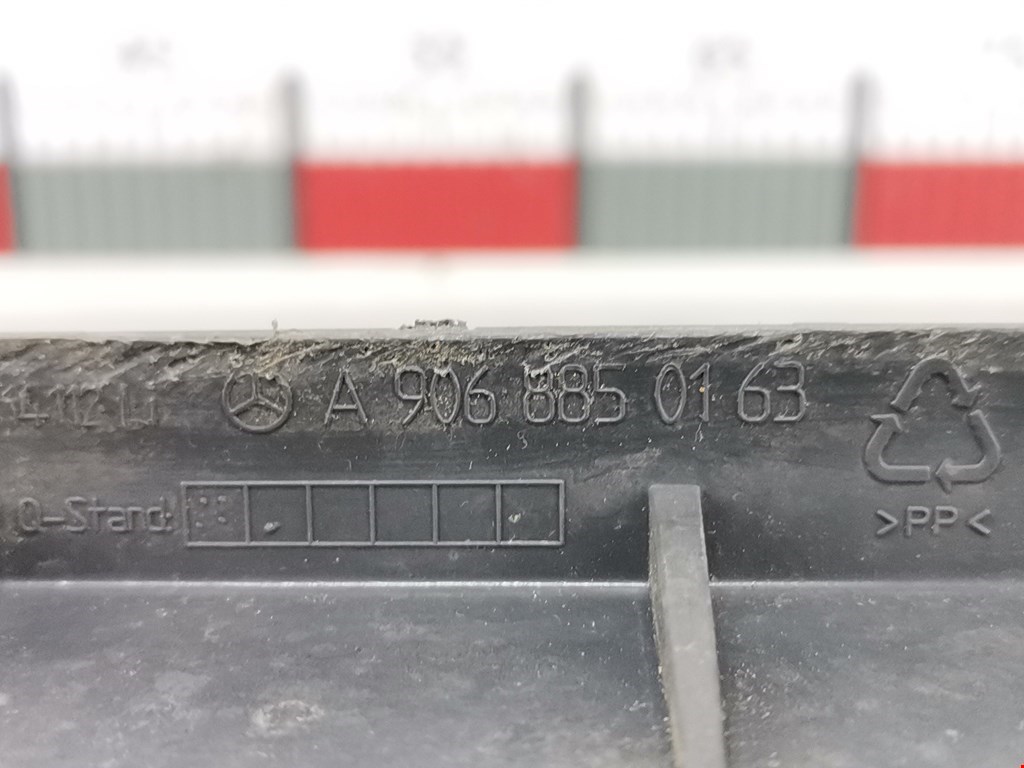 Кронштейн переднего бампера левый MERCEDES-BENZ Sprinter 906 2006-2018