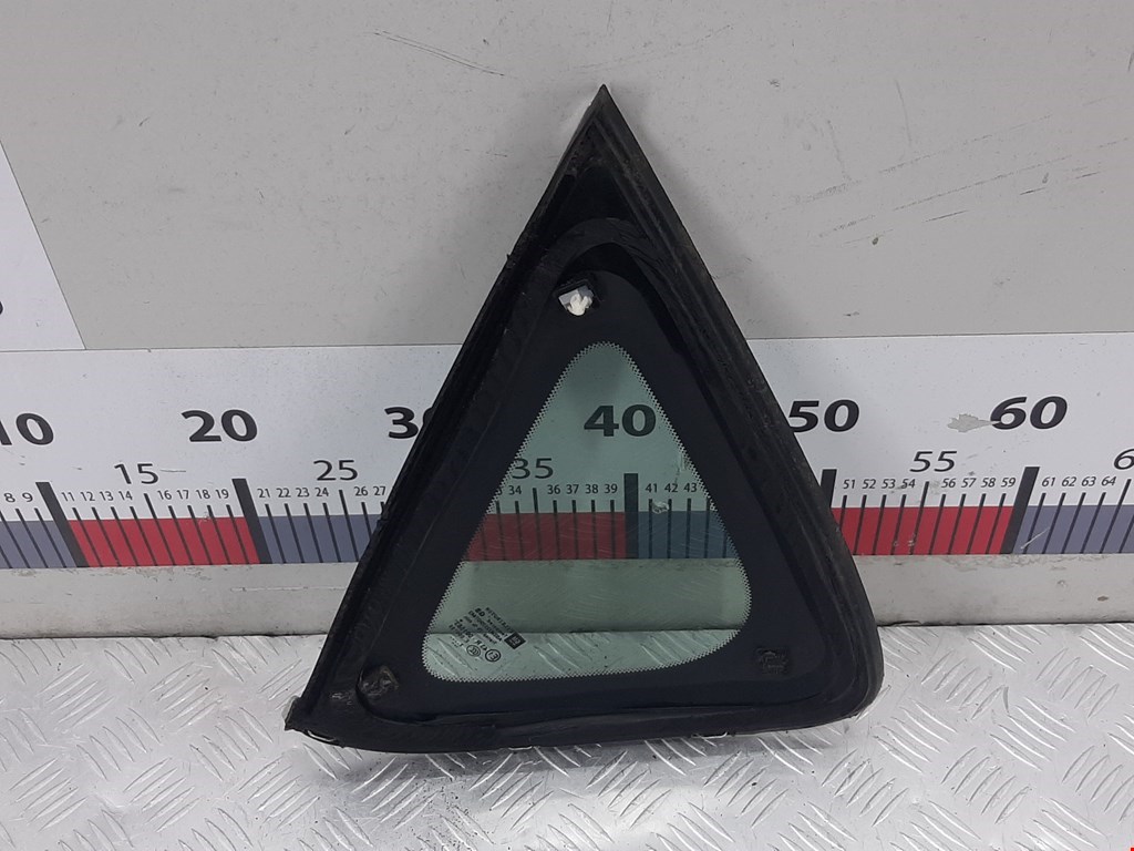 Стекло кузовное глухое правое OPEL Astra J 2009-2017