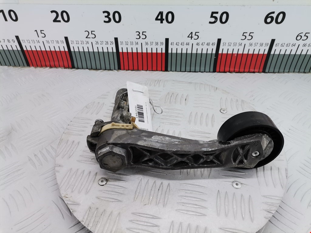 Натяжитель ремня генератора (приводного поликлинового ремня Peugeot 5008 (2009-2013)