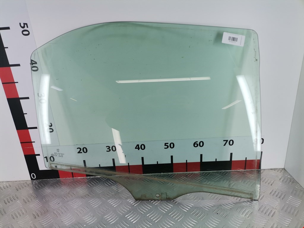 Стекло двери заднее правое PEUGEOT 406 1995-1999