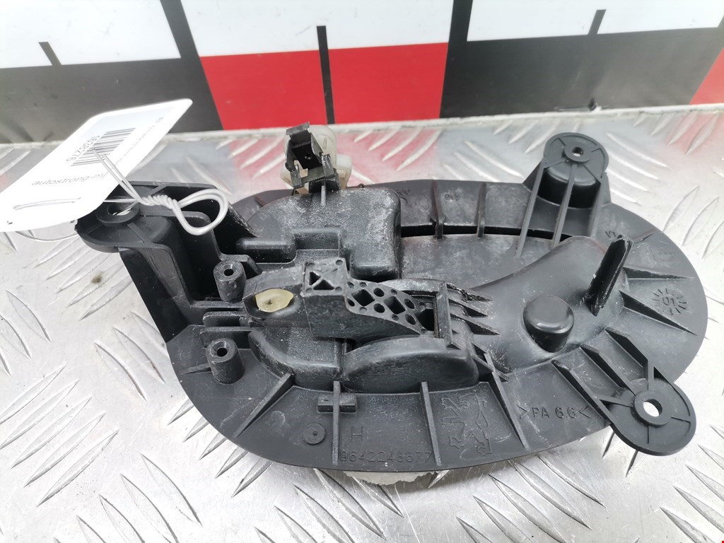 Ручка дверная задняя внутренняя правая PEUGEOT 406 1995-1999